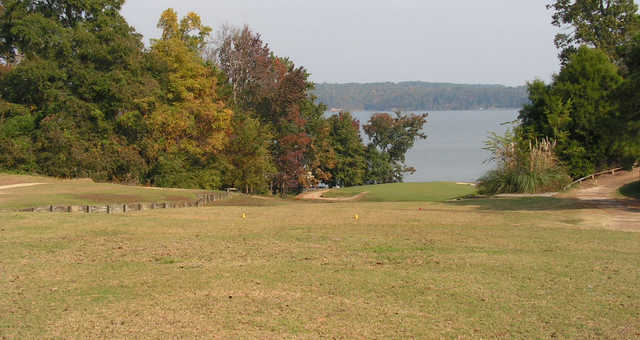 A view of a tee at Country Club of Alabama.
