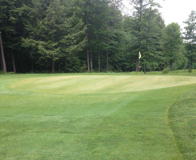 View of a green at Beechwood Golf Club