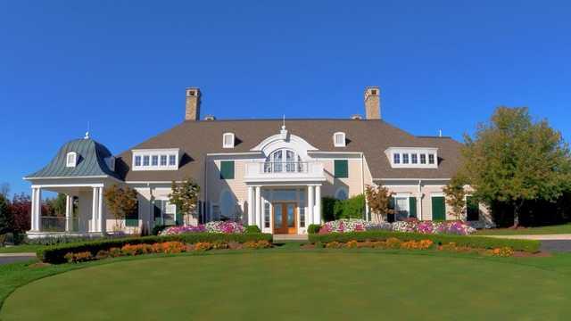A view of the clubhouse at Heritage Golf Club
