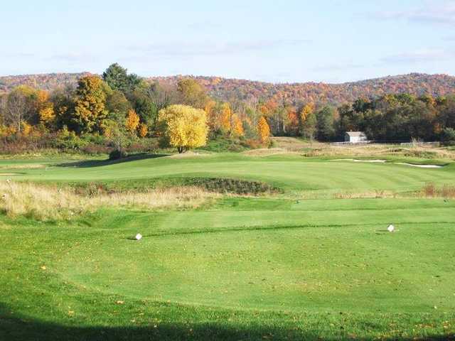 A fall day view of a tee from Links at Hiawatha Landing.