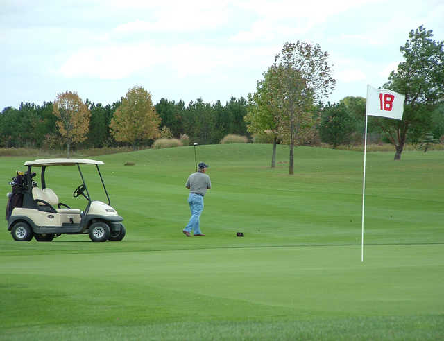 A view of the 18th green at Deer Creek State Park Golf Course