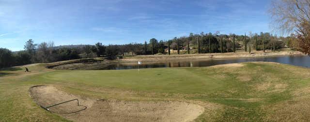 View of a green at Yosemite Lakes Park Golf Course