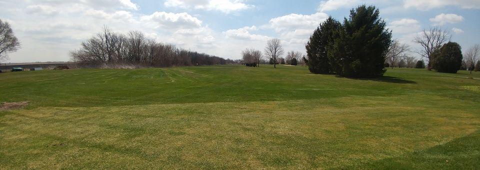 The Lakes Country Club