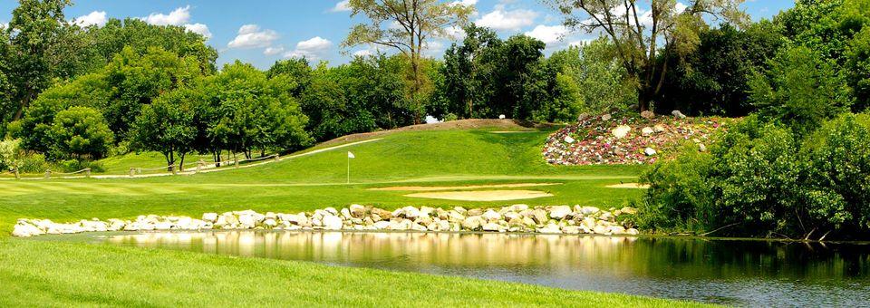 Water's Edge Golf Club