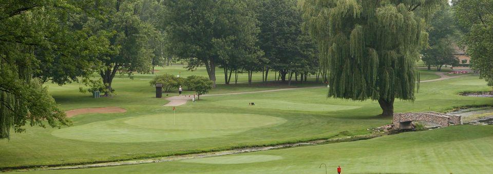 McHenry Country Club