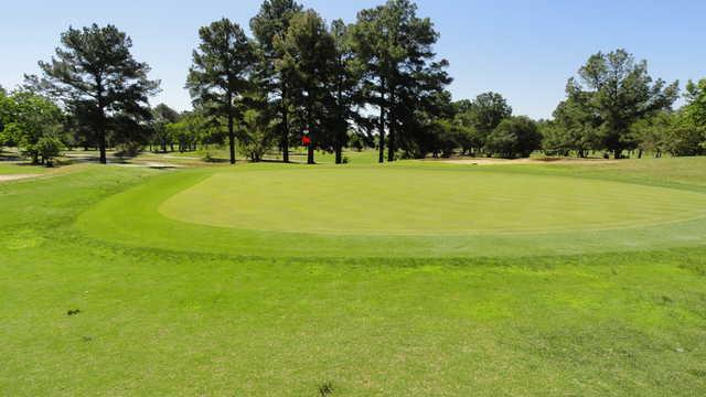 Pine Crest Golf Club
