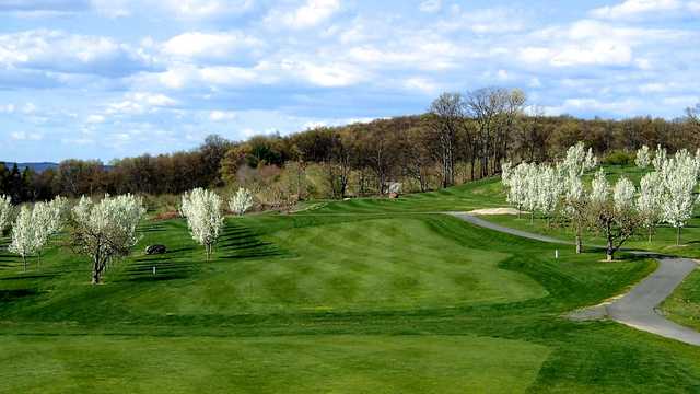 Apple Greens Golf Course
