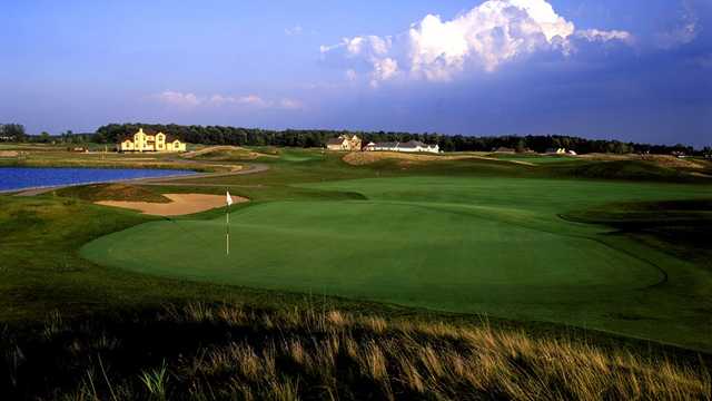 Noble Hawk Golf Links