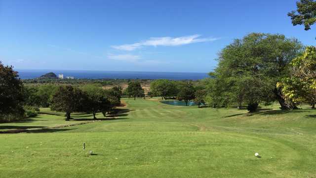 Makaha Valley Country Club